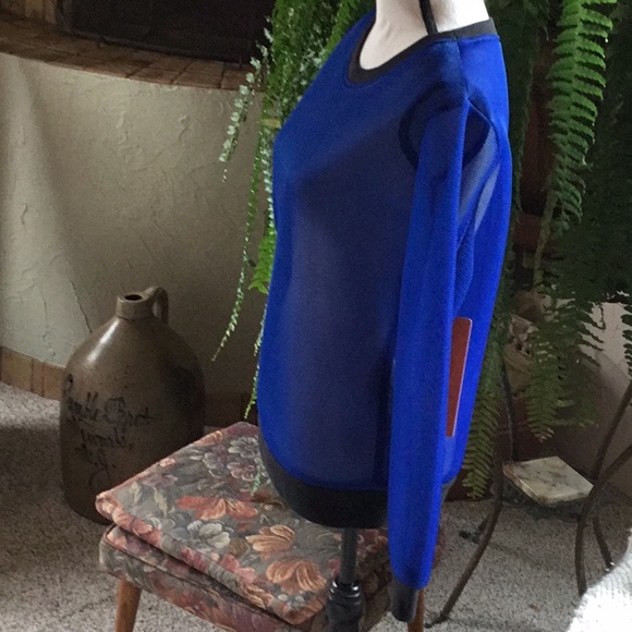 NWT Lucy Pullover Top - Picture 2 of 6